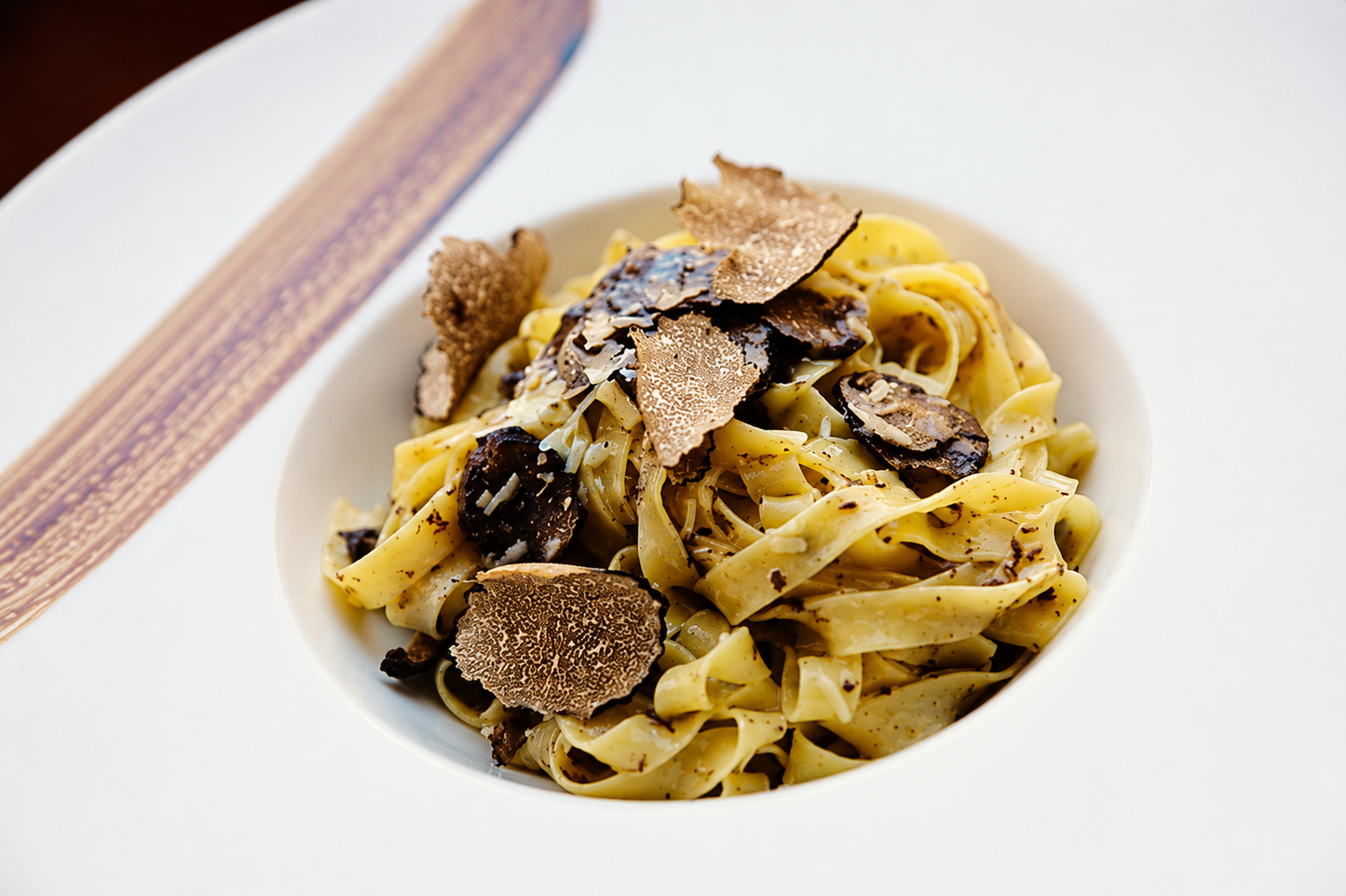 Truffe noire fraîche Uncinato (Tuber Uncinatum Chatin)